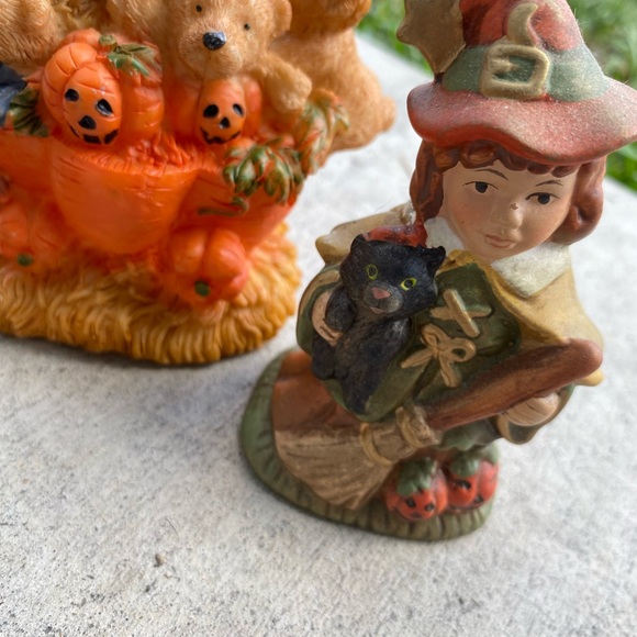 Vintage Halloween Home Decor Salt & Pepper shaker And Teddy Bear Witch Decor - Picture 4 of 8